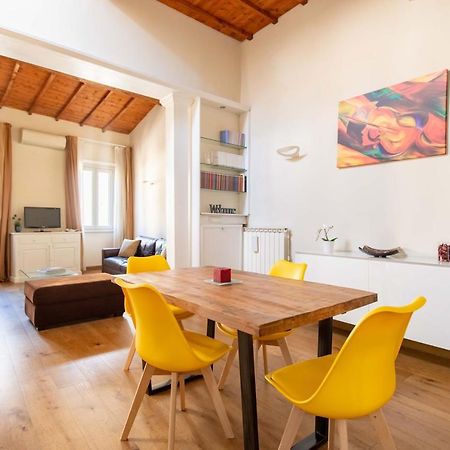 Modern, Bright Near Boboli Gardens & Santo Spirito - Homeunity Firenze Bagian luar foto